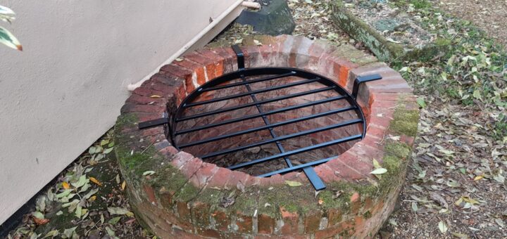 well cover